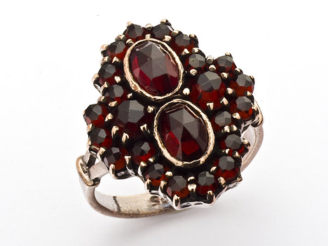 Goettgen Ring Granat 925