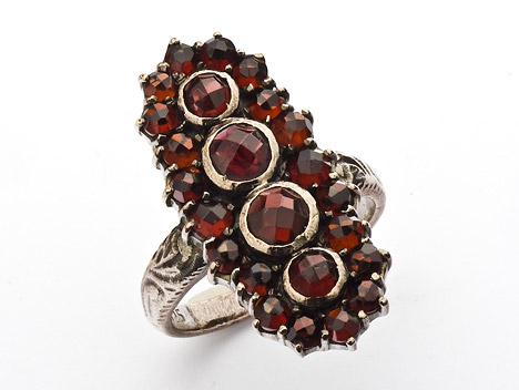 Goettgen Ring Granat 925