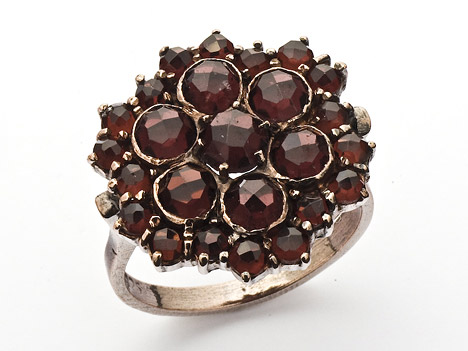 Goettgen Ring Granat 925