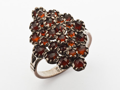 Goettgen Ring Granat 925