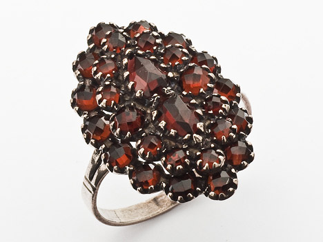Goettgen Ring Granat 925