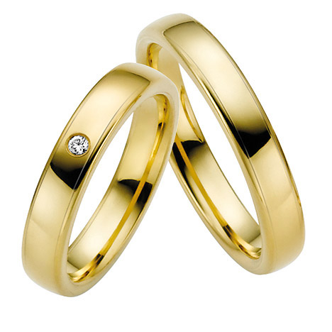 LOVE by Goettgen Trauringe Paar, Gelb 333 Gold, Eheringe, bei Damenring inkl. 1 Brillant