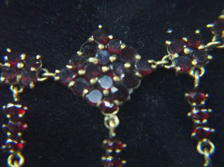 Alter Granat Schmuck - woran erkennt man diesen Schmuck