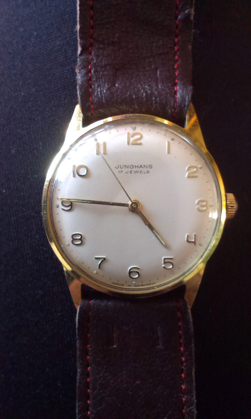 Junghans 17 jewels stainless steel back shockproof hotsell