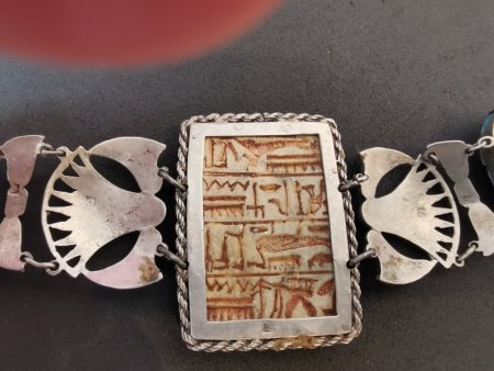 Ägyptisches Armband mit Scarabäen, Silbergehalt und Wert