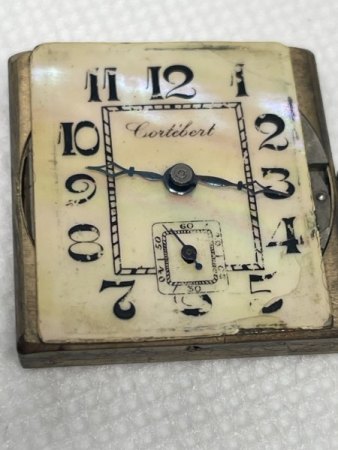Alte Uhr in Gold