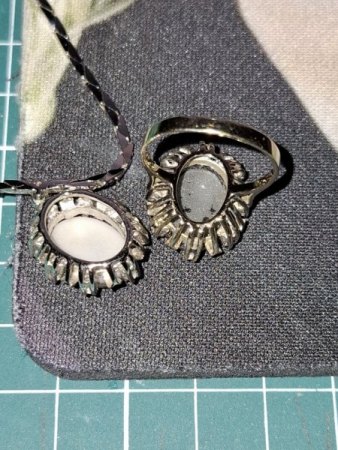Kette und Ring mit Opal ... Materialwert oder mehr ?