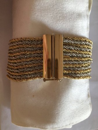 Vintage? Armband von Dior, verkauft sich sowas?