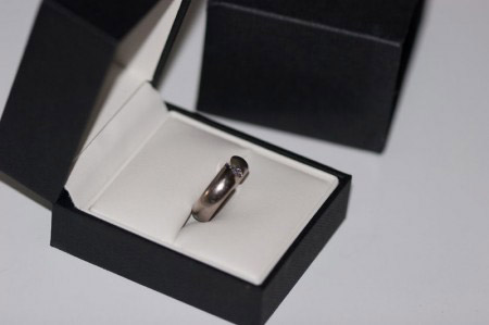 Niessing Spannring 750 017 Vvs Echtgold Oder Nicht