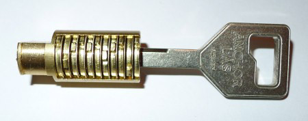 021.Anchor Las Disc Stack with Key Turned.JPG