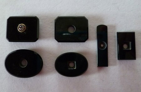 Onyx beh. (Achat schwarz gefärbt) Ringplatten mit mittiger Bohrung.JPG