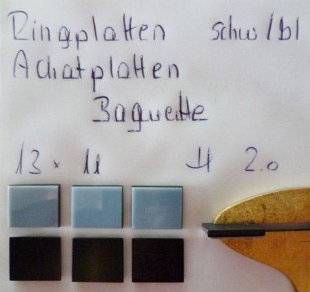 Onyx beh. Achat beh. (Achat gefärbt) Ringplatte Achatplatte Baguette 13x11 mm Höhe 2,0mm schwarz blau.JPG