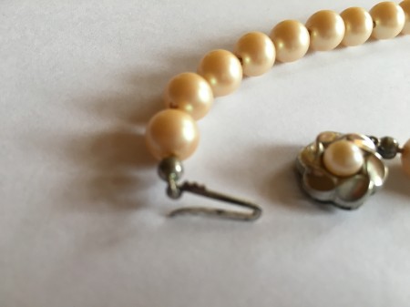Perlenketten von meiner Oma - echt oder unecht - Kette 3 ?