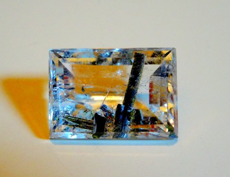 Bergkristall mit Schörl - Spiegelschliff