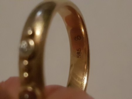 Wertschätzung Ring Gold 585/-- mit Steinen