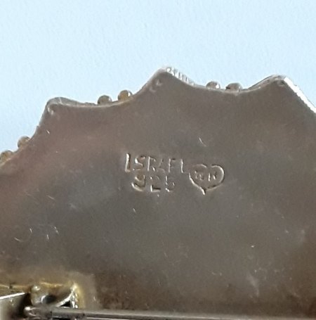 Ovale Brosche mit Koralle,925 Silber,vergoldet? Israel