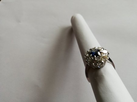 Nr24 Ring Saphir mit 1,6 Karat Diamanten