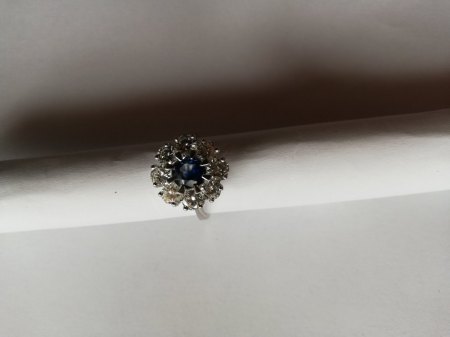 Nr24 Ring Saphir mit 1,6 Karat Diamanten