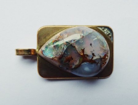 Opal Triplette und Boulder Opal Anhänger