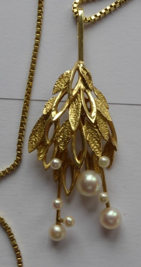 585 Goldkette mit (ausgefallenem?) Anhänger, bewegliche/pendelnde Perlen