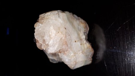 Stein mit Kristalle gefunden , bitte um Hilfe !