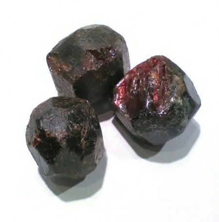[B] Granatkristalle