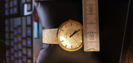 Golduhr - Wie ist der Wert dieser Uhr? Finde nichts vergleichbares. Danke