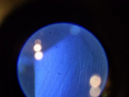 Saphir unterm Mikroskop natürlich?