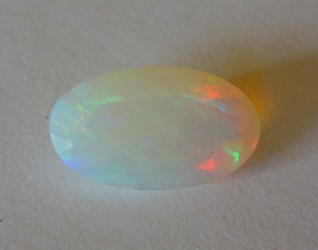 Welo Opal - oval facettiert - 1,7 Carat aus Goldschmiede zu verkaufen