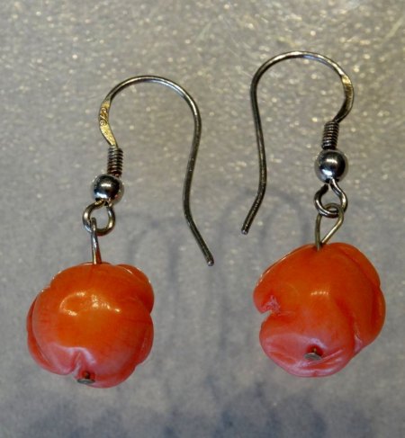 2 Paar Korallen-Rosen Ohrhänger aus Goldschmiedewerkstatt zu verkaufen