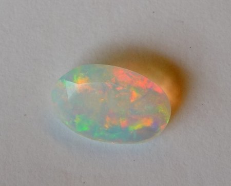 Welo Opal - oval facettiert - 0,8 Carat aus Goldschmiede zu verkaufen (4)
