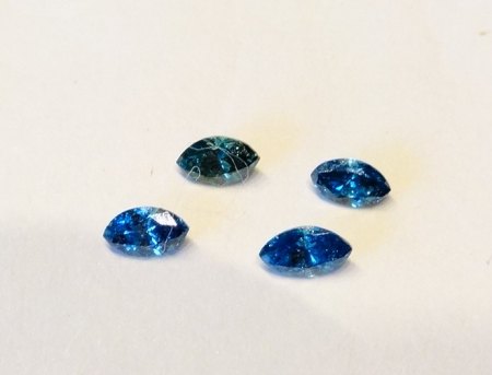4 Diamant-Navette - fancy blau - aus Goldschmiede zu verkaufen
