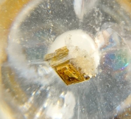 Origineller Berkristall mit Einschluß - aus Goldschmiede zu verkaufen
