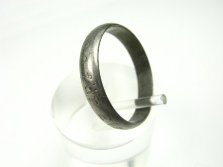 B: Alter Ring, vermutlich Eisen