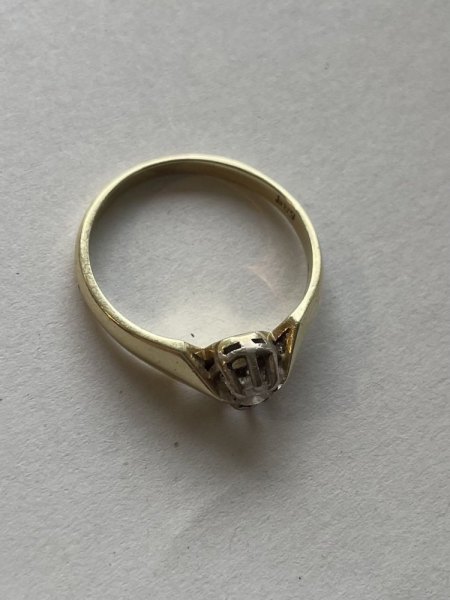 Wie viel ist dieser Brillant Ring wert?