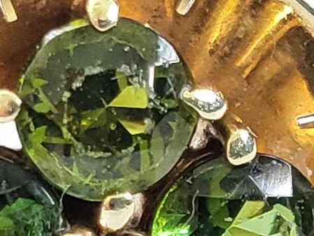 Goldring aus Erbe - sehr alt - 4 grüne Steine - Frage nach Einschätzung für Verkauf