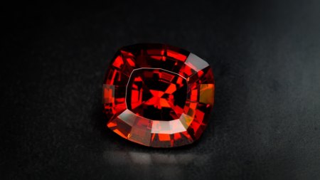 Großer roter Granat! ( 9,4ct )
