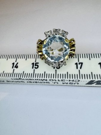 750er Goldring mit 6 Dias und grossen transparenten Stein (lohnt reparatur?)