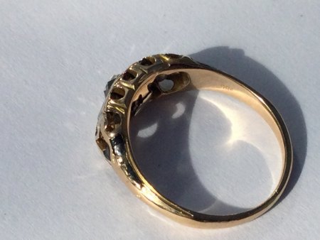 antiker Ring oder neuzeitlich mit (alten) Diamantrosen?