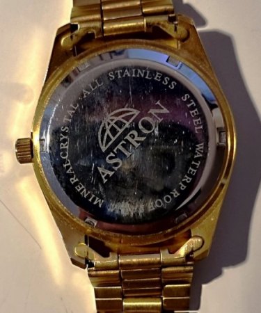 Astron Armbanduhr identifizieren + Bedienungsanleitung finden