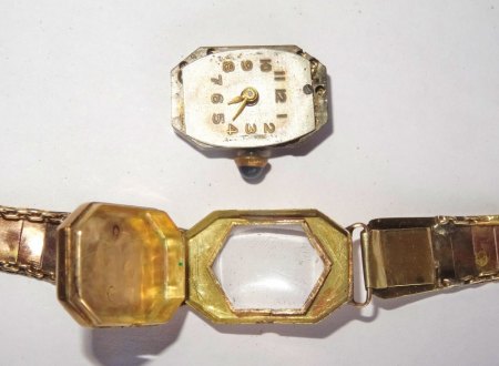 Damenuhr 585er Gold mit ETA-Uhrwerk Kaliber 370 - Kennt jemand den Hersteller dieser Armbanduhr?