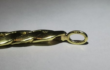 Goldene 40 cm lange Kette Gewicht 37gr