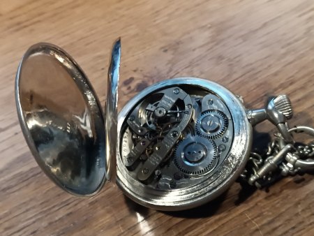 Bewertung alte Taschenuhr (Silber 800)
